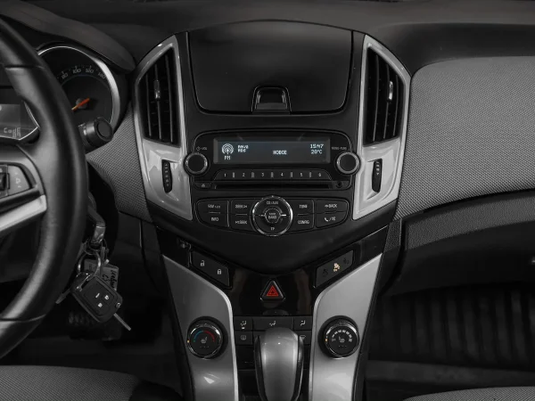 Chevrolet Cruze, I Рестайлинг фото №11
