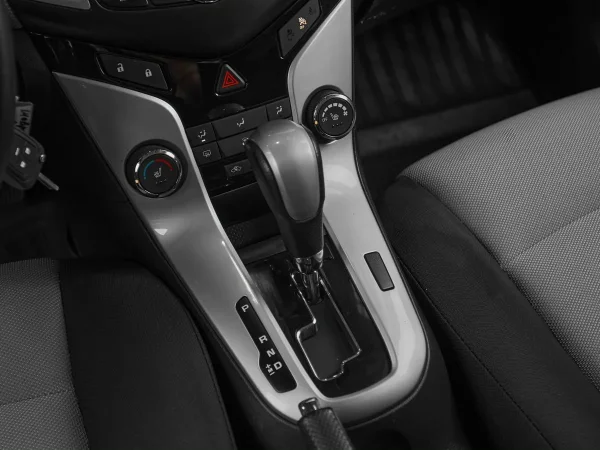 Chevrolet Cruze, I Рестайлинг фото №12