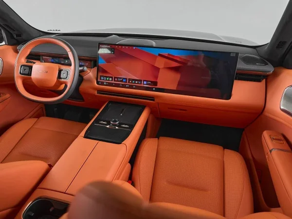 Lynk & Co 900 фото №10