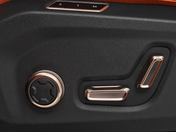 Lynk & Co 900 фото №16