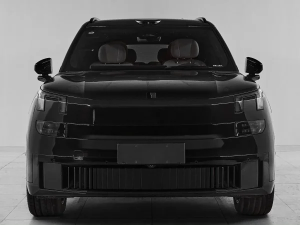 Lynk & Co 900 фото №2