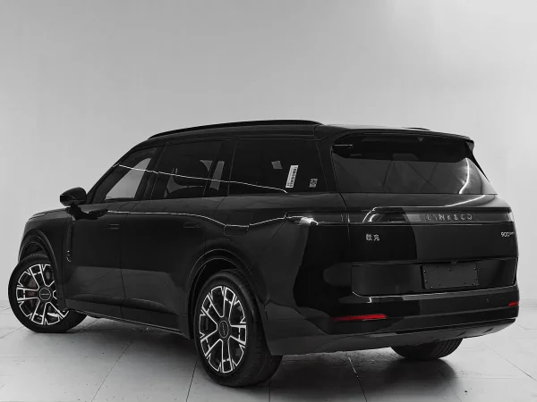 Lynk & Co 900 фото №4