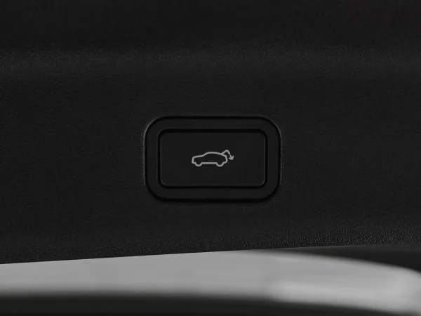 Lynk & Co 900 фото №26