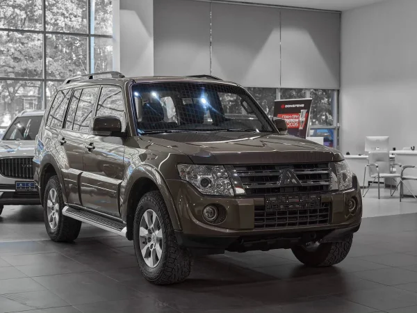 Mitsubishi Pajero, IV Рестайлинг 1 фото №1