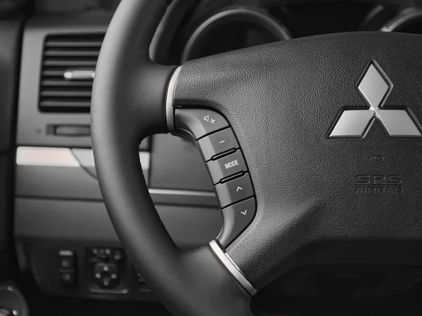 Mitsubishi Pajero, IV Рестайлинг 1 фото №11