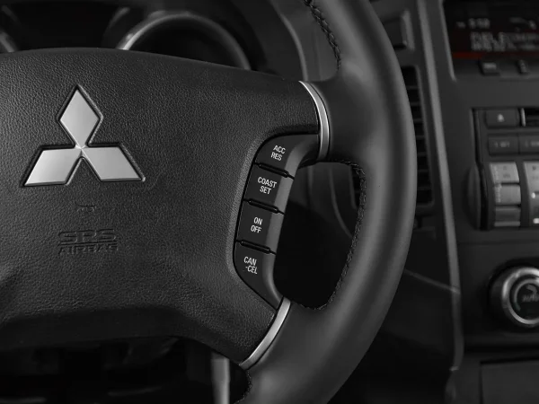 Mitsubishi Pajero, IV Рестайлинг 1 фото №12