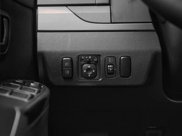 Mitsubishi Pajero, IV Рестайлинг 1 фото №14