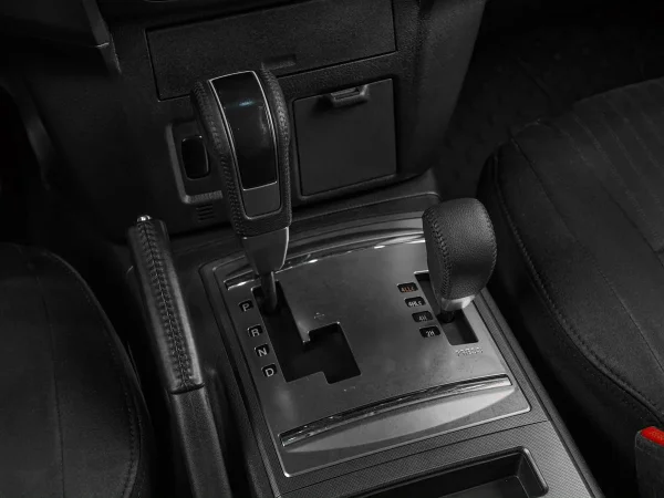 Mitsubishi Pajero, IV Рестайлинг 1 фото №18