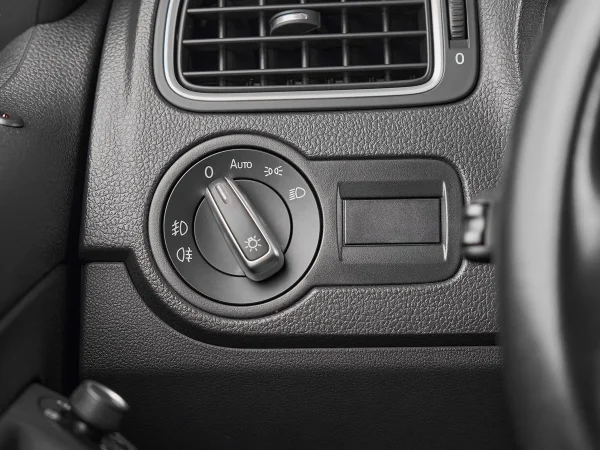 Volkswagen Polo, V Рестайлинг фото №12