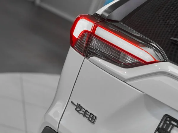 Toyota RAV4, V (XA50) фото №7
