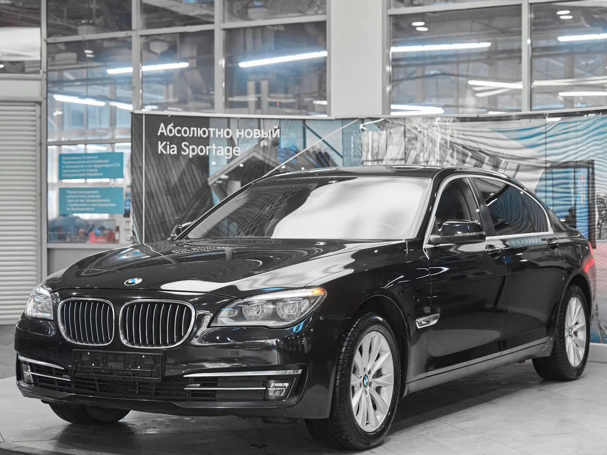 BMW 7 серии, V (F01/F02/F04) Рестайлинг 2014 740Li xDrive фото