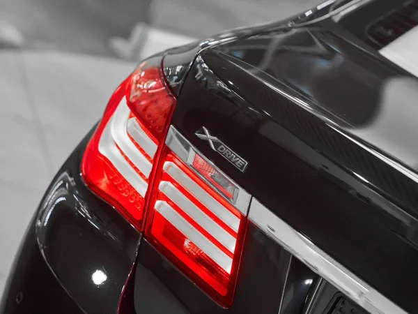 BMW 7 серии, V (F01/F02/F04) Рестайлинг фото №7