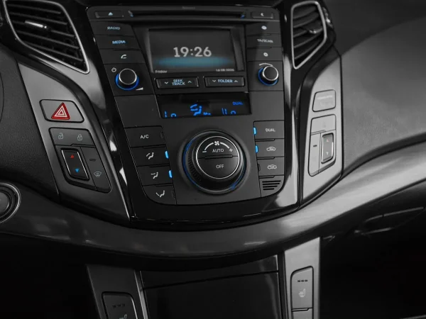 Hyundai i40, I Рестайлинг фото №18