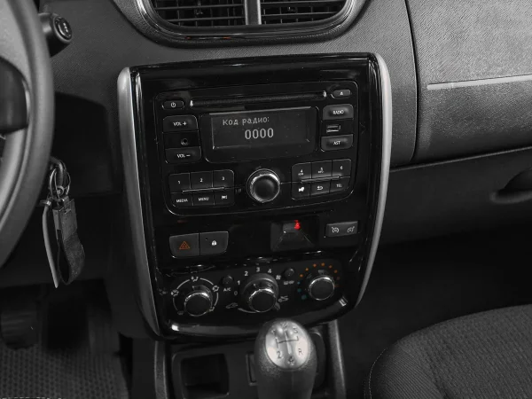 Nissan Terrano, III (D10) фото №14