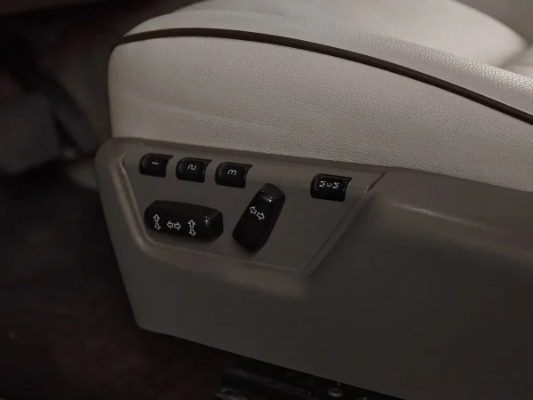 Volvo XC90, I Рестайлинг фото №12