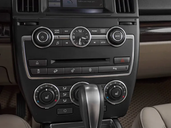 Land Rover Freelander, II Рестайлинг 2 фото №17