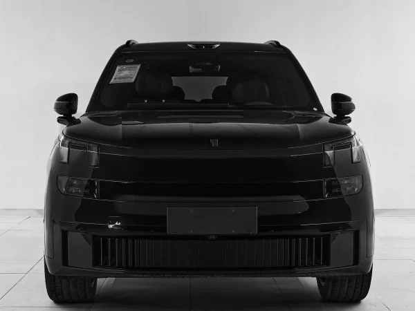 Lynk & Co 900 фото №2