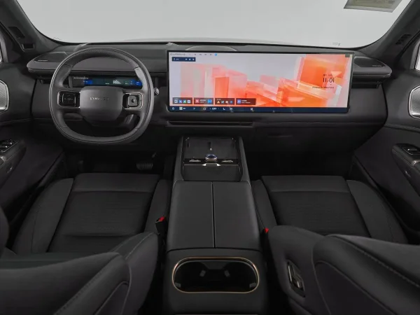 Lynk & Co 900 фото №8