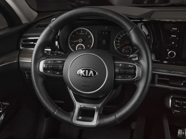 Kia K5, III фото №10