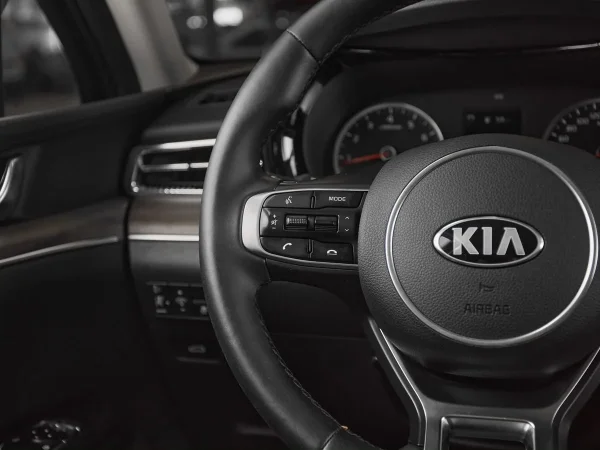 Kia K5, III фото №11