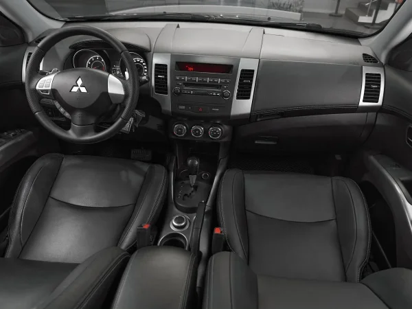 Mitsubishi Outlander, II Рестайлинг фото №9