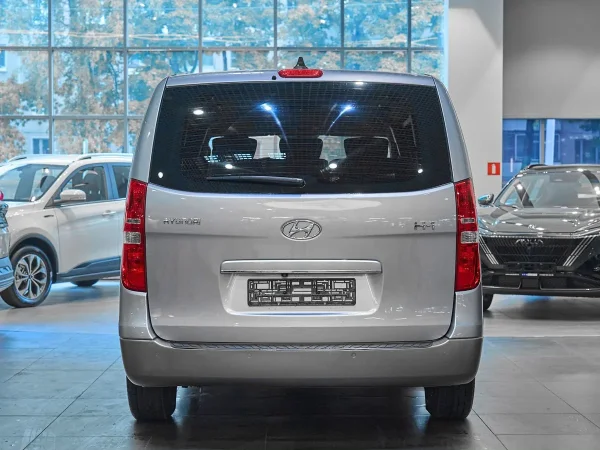 Hyundai H-1, II Рестайлинг 2 фото №5
