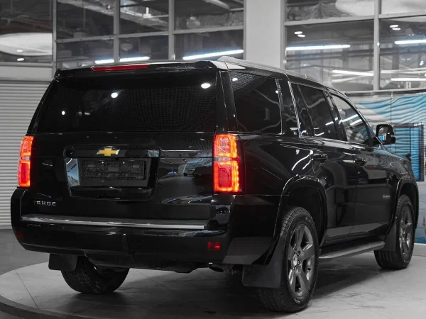 Chevrolet Tahoe, IV фото №6