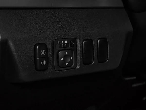 Mitsubishi Pajero, IV фото №16