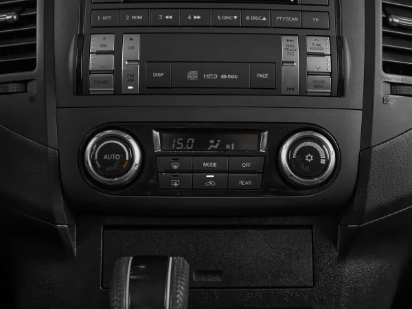 Mitsubishi Pajero, IV фото №18
