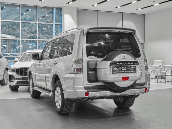 Mitsubishi Pajero, IV фото №4