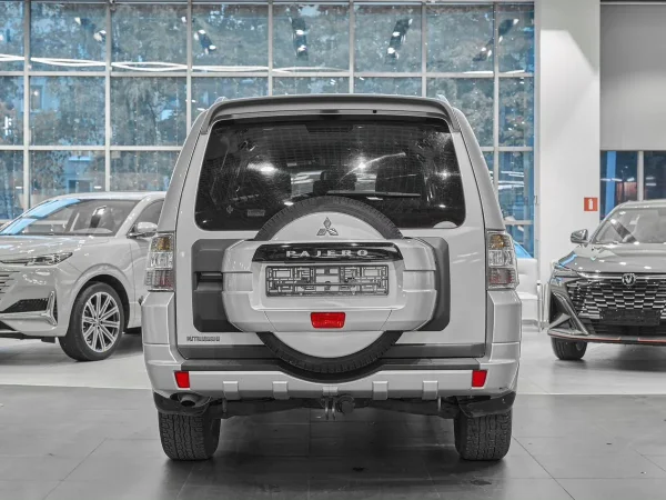 Mitsubishi Pajero, IV фото №5