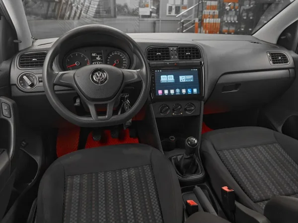 Volkswagen Polo, V Рестайлинг фото №7