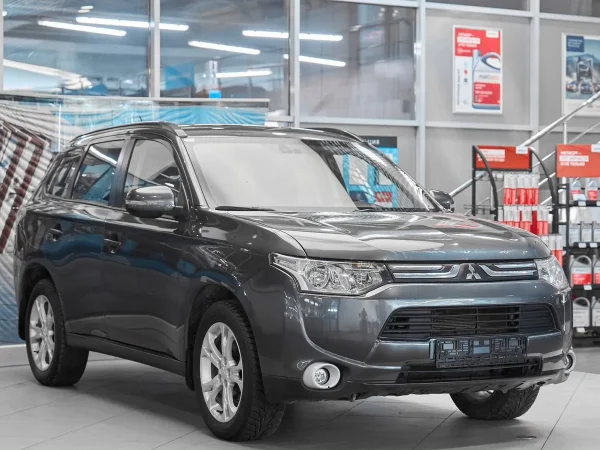 Mitsubishi Outlander, III фото №3