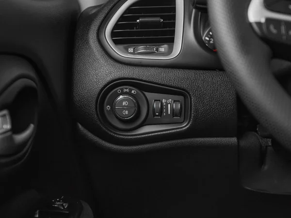 Jeep Renegade, I Рестайлинг фото №15