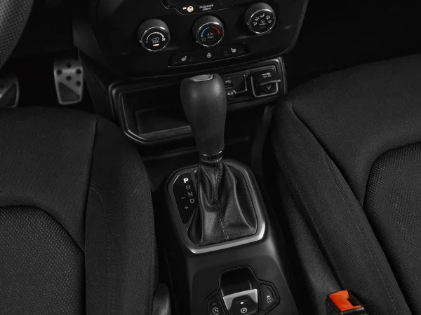 Jeep Renegade, I Рестайлинг фото №18