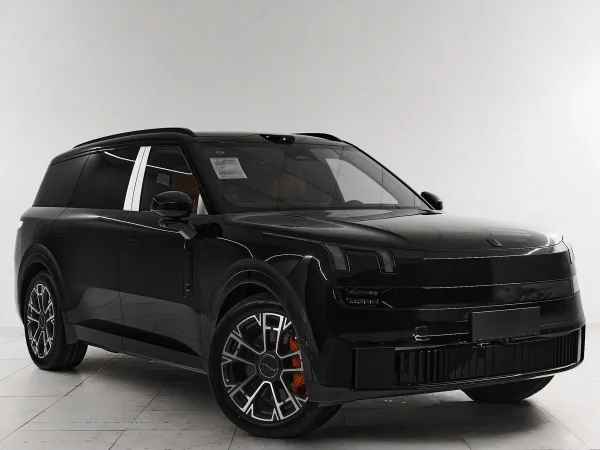 Lynk & Co 900 фото №3