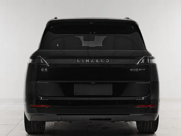 Lynk & Co 900 фото №5
