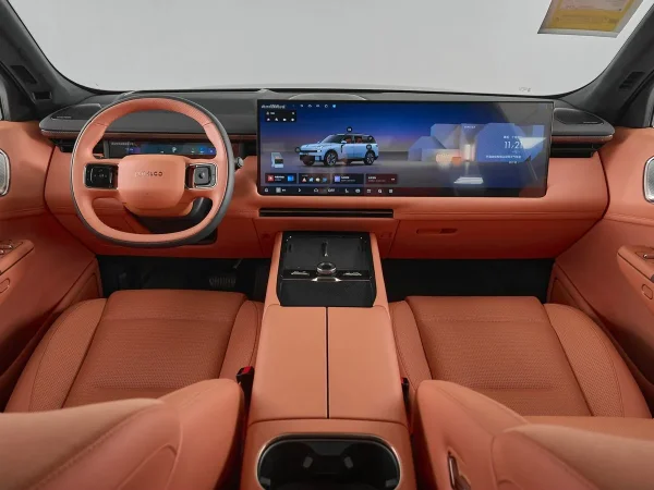 Lynk & Co 900 фото №9