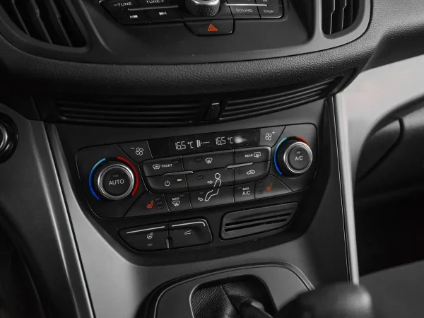 Ford Kuga, II Рестайлинг фото №17