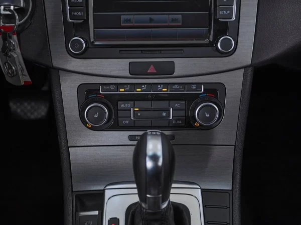 Volkswagen Passat, B7 фото №14