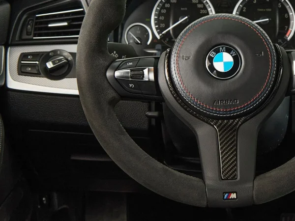 BMW 5 серии, VI (F10/F11/F07) Рестайлинг фото №11