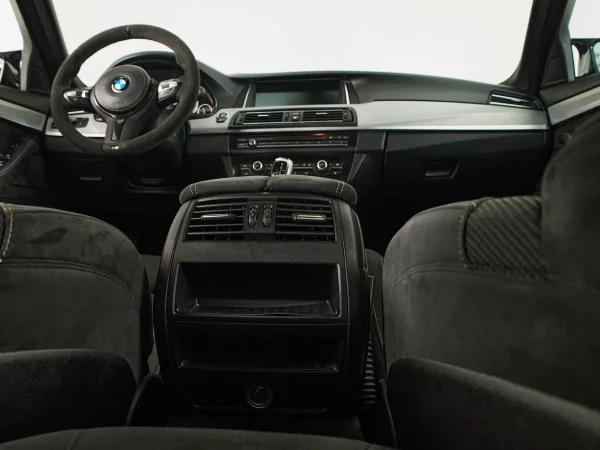 BMW 5 серии, VI (F10/F11/F07) Рестайлинг фото №24