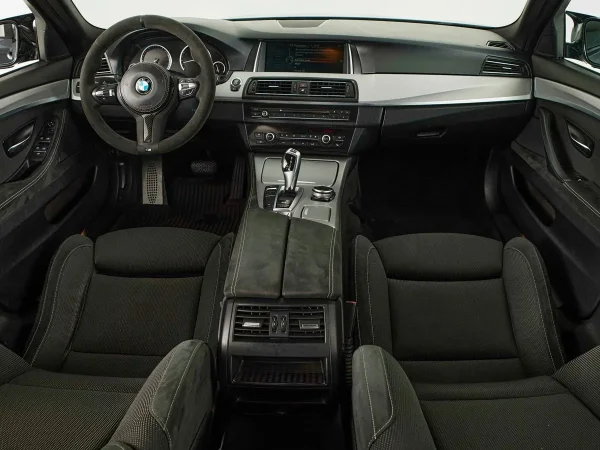 BMW 5 серии, VI (F10/F11/F07) Рестайлинг фото №8