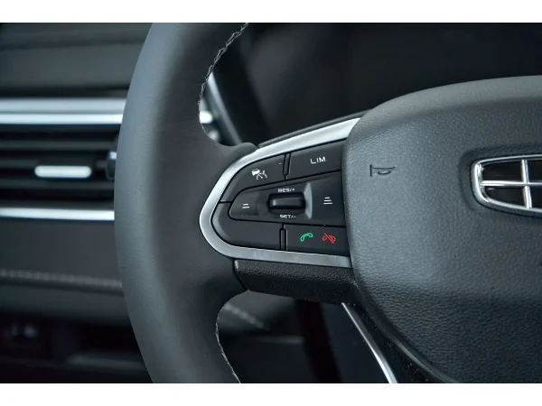 Geely Atlas Pro фото №17