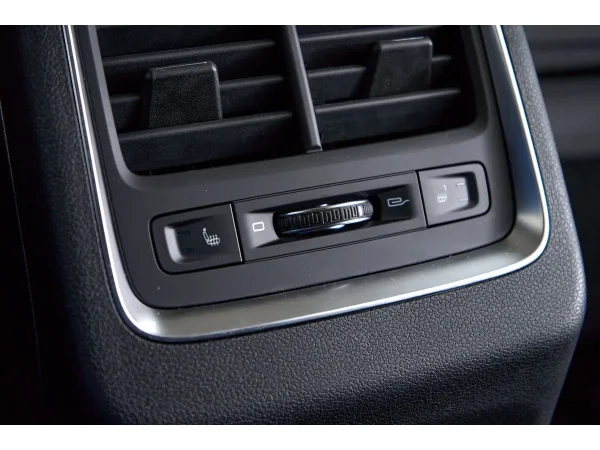 Geely Atlas Pro фото №21