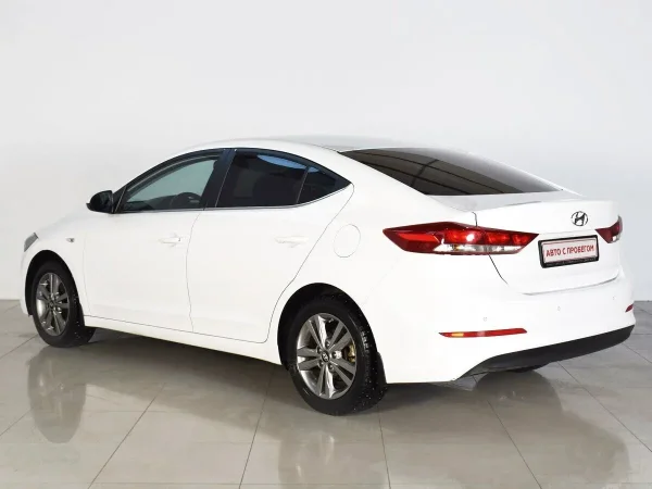 Hyundai Elantra, VI (AD) фото №3