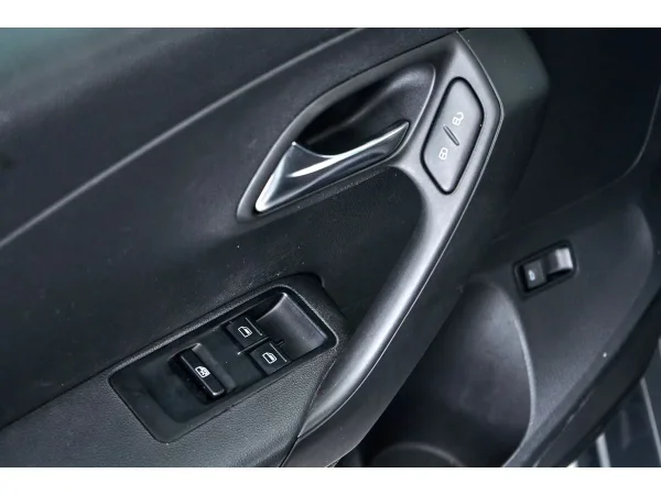 Volkswagen Polo, V Рестайлинг фото №12