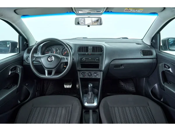 Volkswagen Polo, V Рестайлинг фото №6
