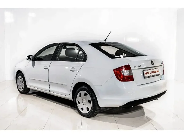 Skoda Rapid, I фото №4