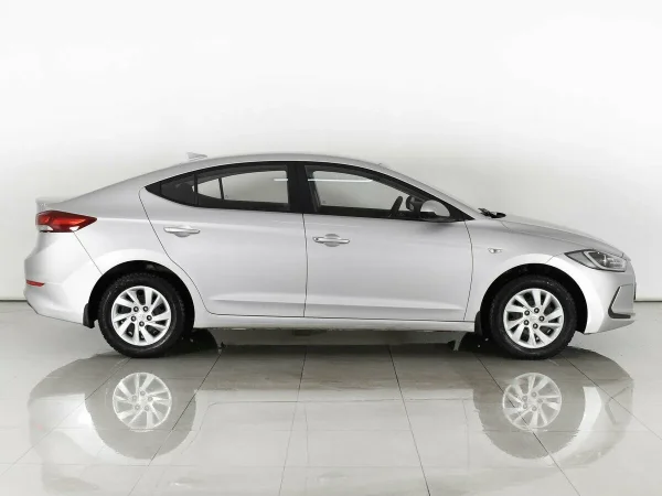 Hyundai Elantra, VI (AD) фото №5